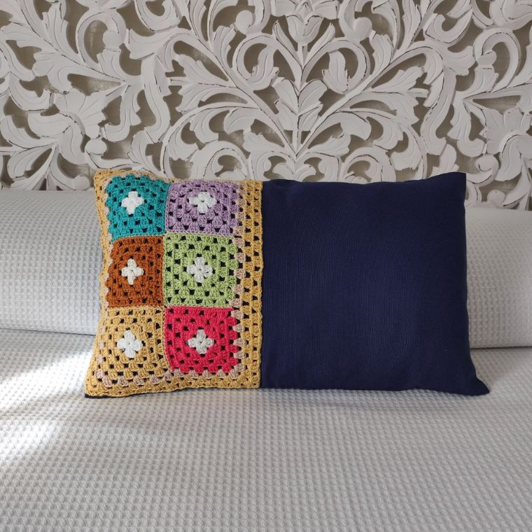Cojín marino de crochet